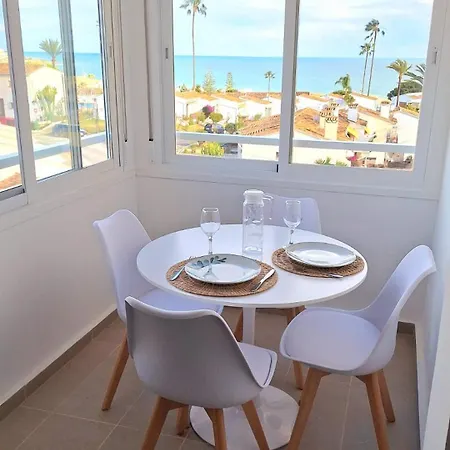 Apartment, Sea View, 200m From The Beach, Close To Town Apartment