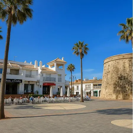 Apartment, Sea View, 200m From The Beach, Close To Town