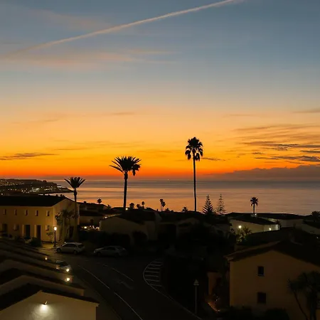 Apartment, Sea View, 200m From The Beach, Close To Town Apartment