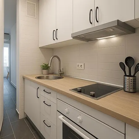 Apartment, Sea View, 200m From The Beach, Close To Town