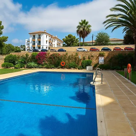 Apartment Apartment, Sea View, 200m From The Beach, Close To Town