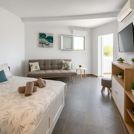 Apartment Apartment, Sea View, 200m From The Beach, Close To Town La Cala De Mijas